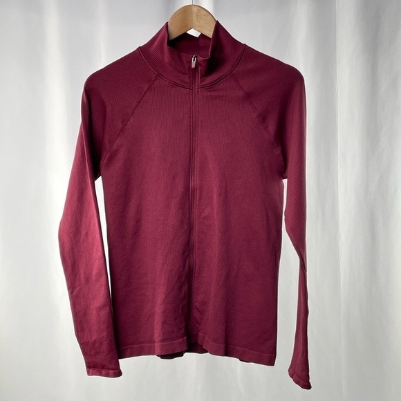 Fabletics Luciana Rib Seamless Long-Sleeve Zip Up Jacket in Black Cherry Size XL - Picture 4 of 7